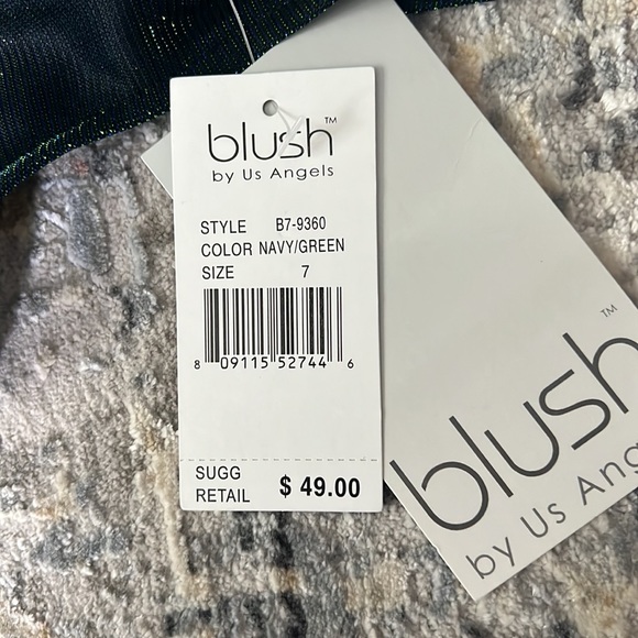 3 Blush by Us Angels dresses. - Picture 2 of 8